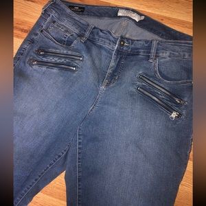 Torrid skinny fit jeans zipper details 20R